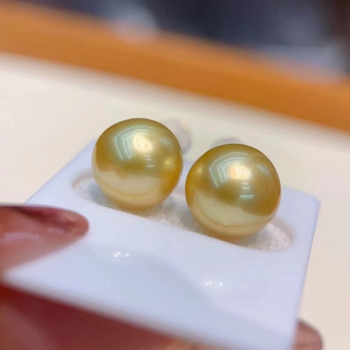 10.0mm AAA runde goldene Südsee Perlen Ohrstecker – Bild 5